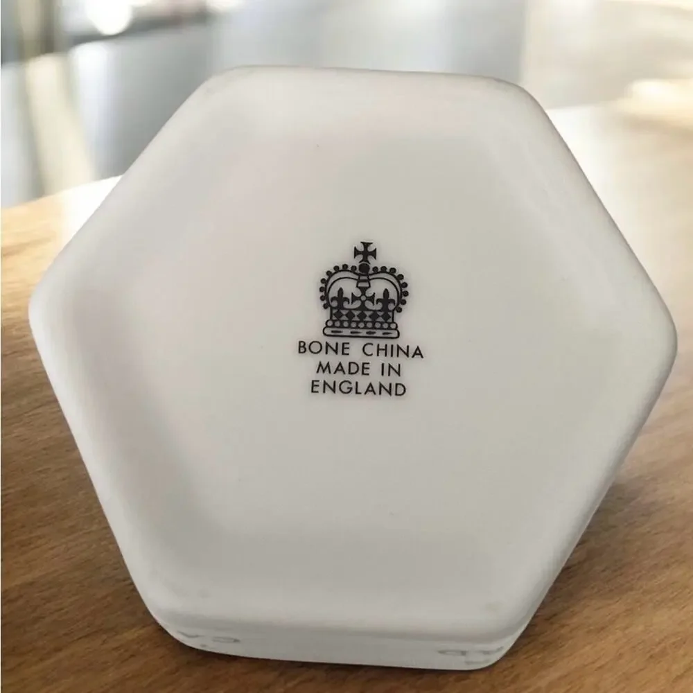 Fine Bone China The Rose Garden Howard Castle Trinket Box Made in England